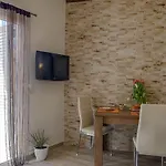 Renas Cosy * コルフ島